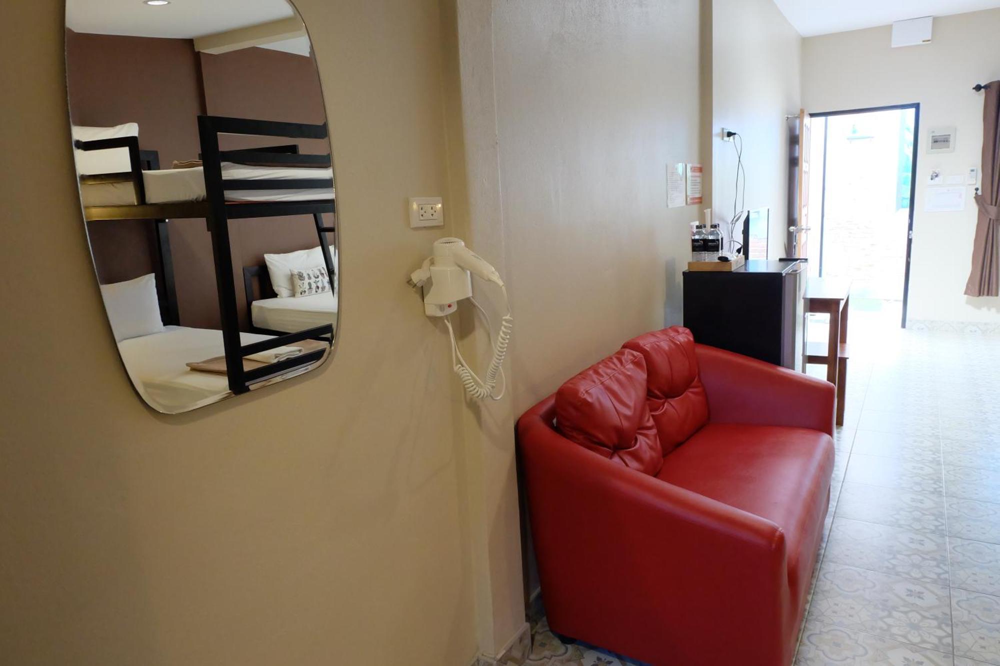 Ban Chuk Kum Warmwell Hostel מראה חיצוני תמונה