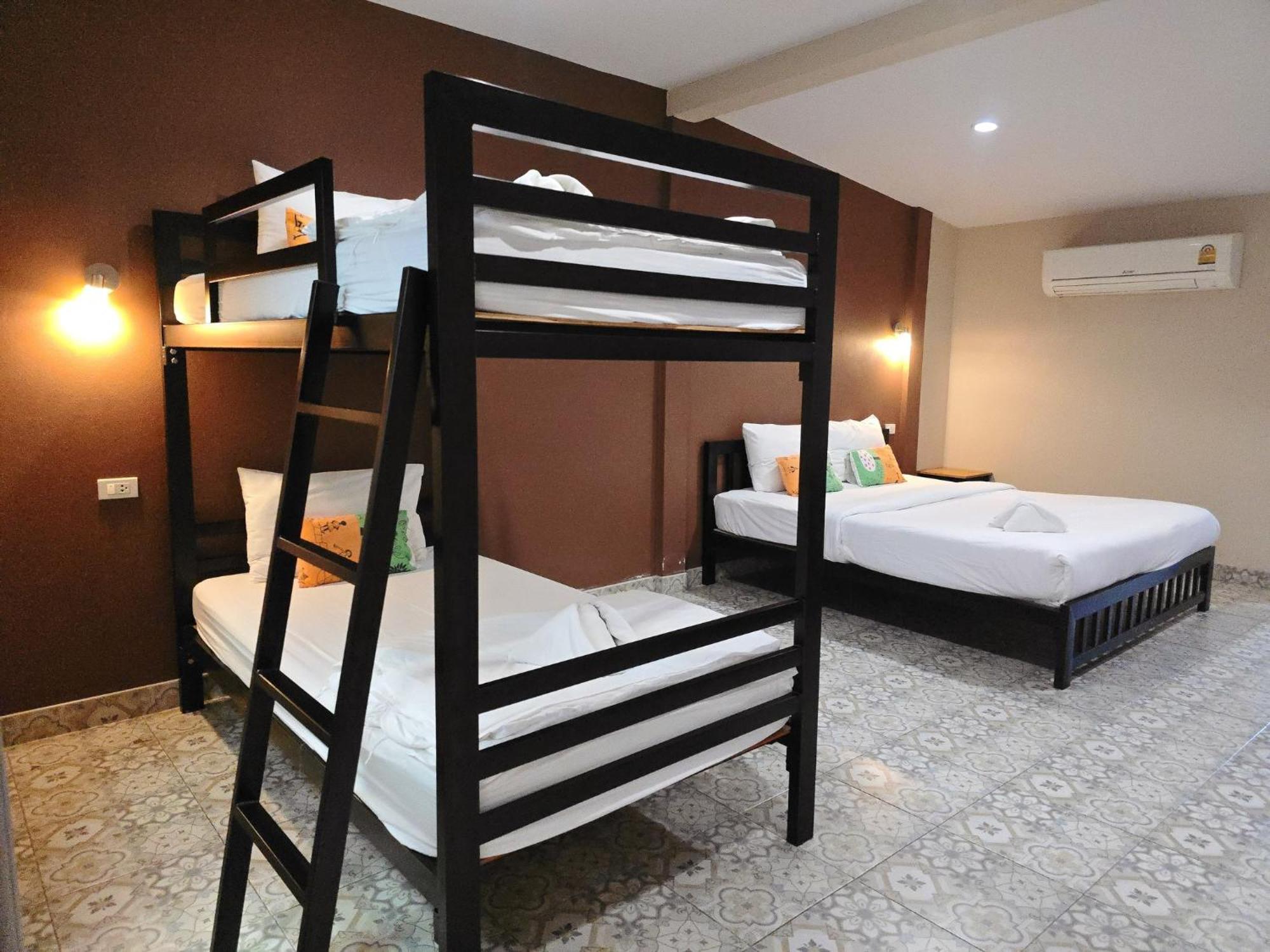 Ban Chuk Kum Warmwell Hostel מראה חיצוני תמונה
